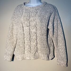 Woman’s Ivy & Main Cable Sweater Size M